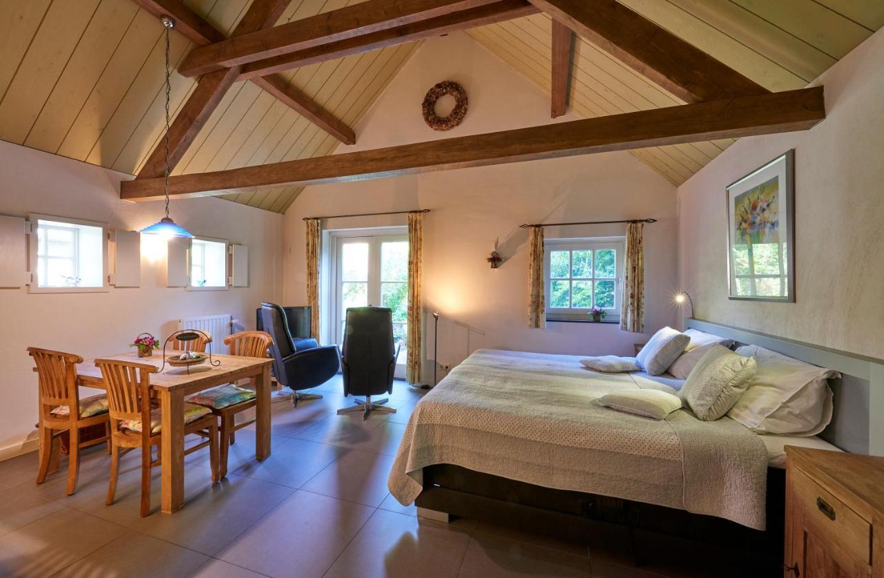 Bed and Breakfast Huys En Hoff Aen Den Haspel à Oirschot Extérieur photo